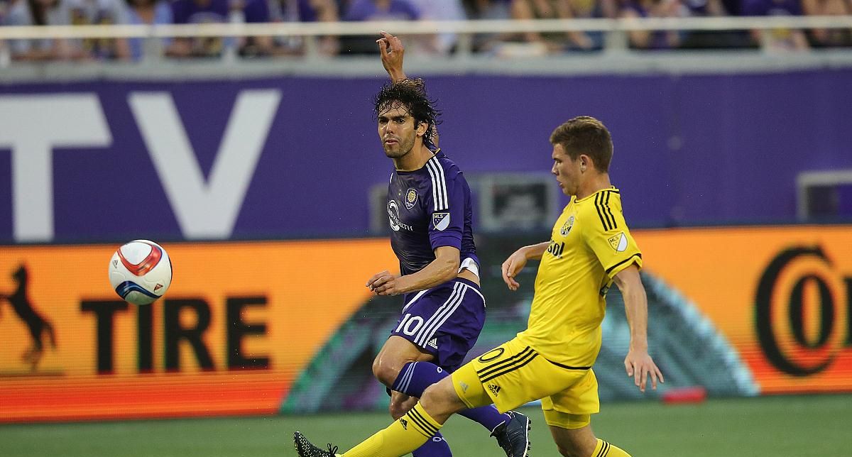 体育资讯包含法国杯倒计时，深圳男篮今晨临场应变，细节引发关注，目标明确，训练强度明显提升的词条