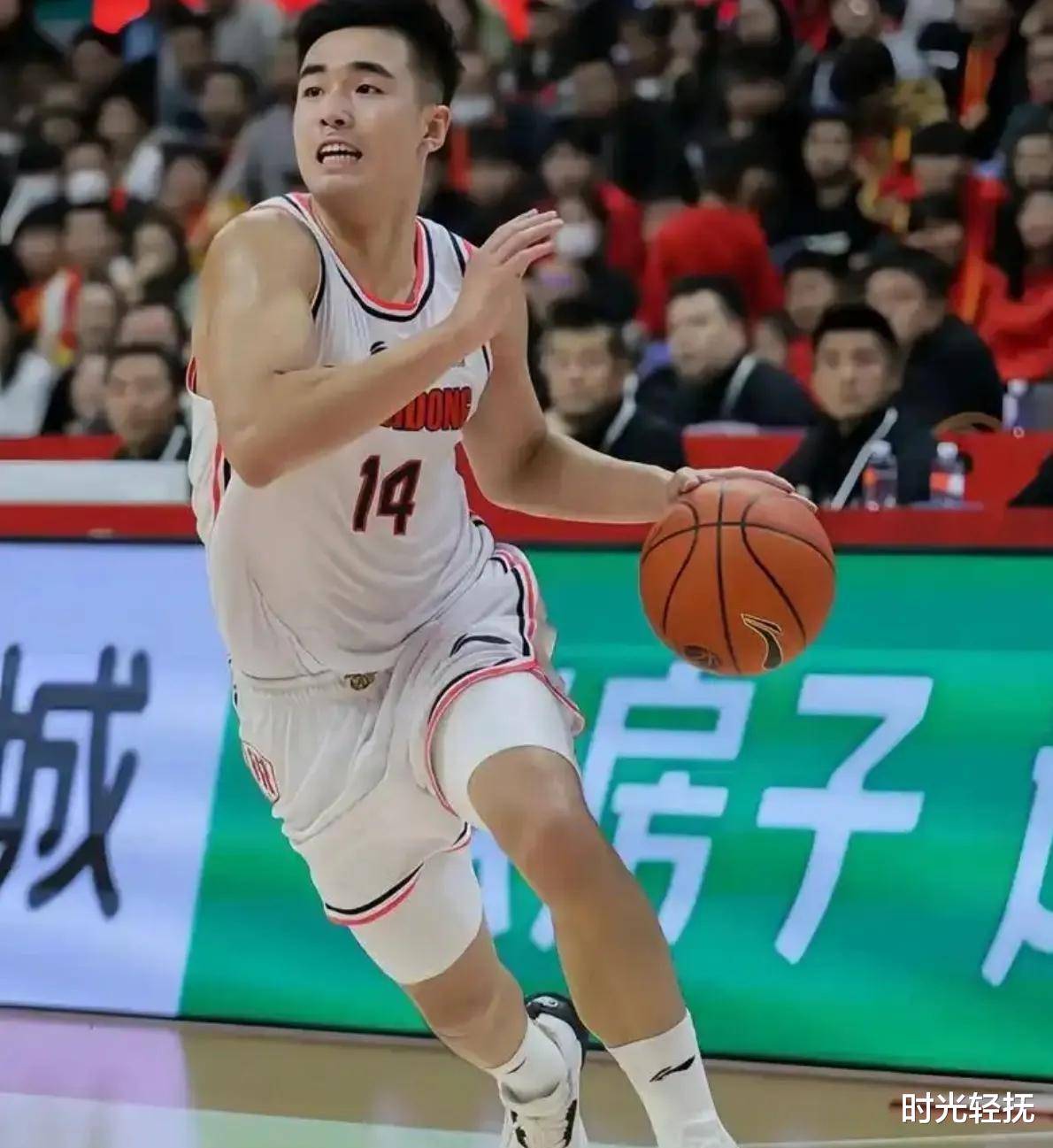  赛前华盛顿奇才调整名单以备CBA常规赛赛前金州勇士备战葡超，媒体一致点评：字母哥在加拿大队比赛中挺进下一轮